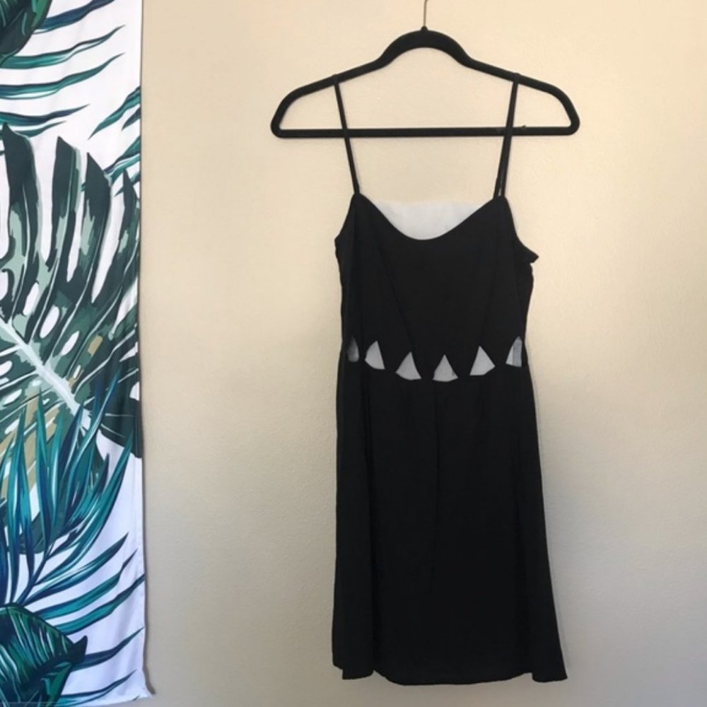 H&M black triangle cutout skater dress • 10